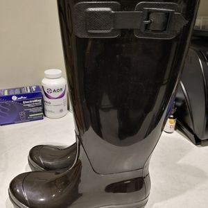 Brown's Rainboots